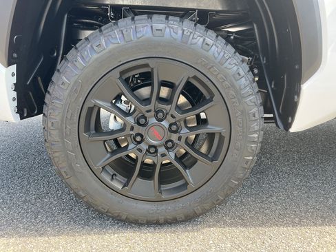 New 2026 Toyota Tundra SR5 AWD/4WD image 18