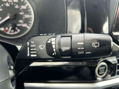 Used 2023 Nissan Pathfinder SV image 26