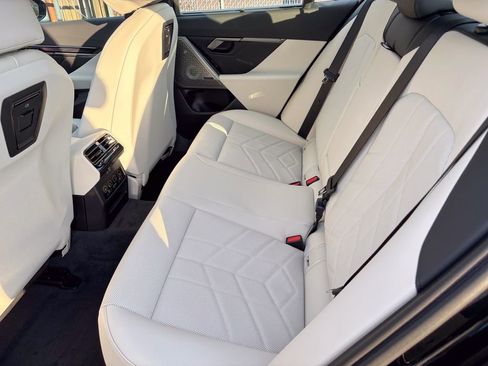 New 2026 BMW 540i xDrive w/ M Sport Package image 30