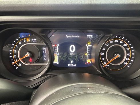 Used 2025 Jeep Gladiator Sport AWD/4WD image 27