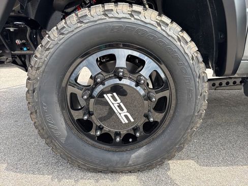 New 2026 RAM 3500 Laramie w/ Night Edition AWD/4WD image 9