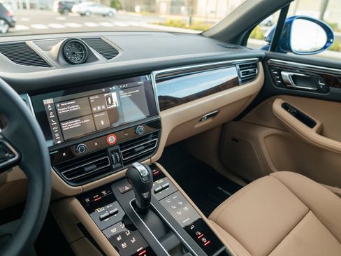 New 2026 Porsche Macan S AWD/4WD image 17