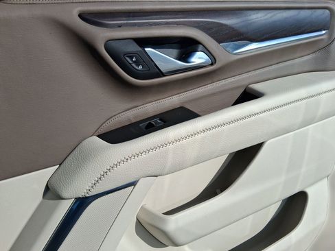 Used 2023 GMC Yukon Denali image 32