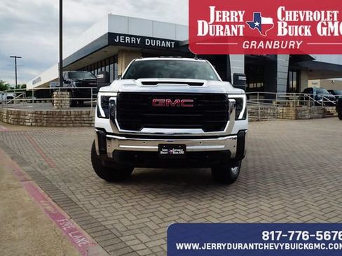 Used 2024 GMC Sierra 2500 Pro w/ 1SA Pro Safety Plus Package AWD/4WD image 2