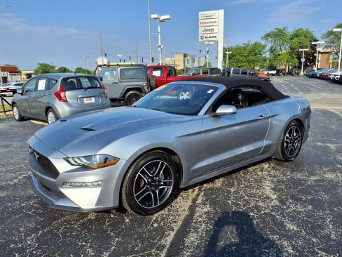 Used 2023 Ford Mustang Premium image 14