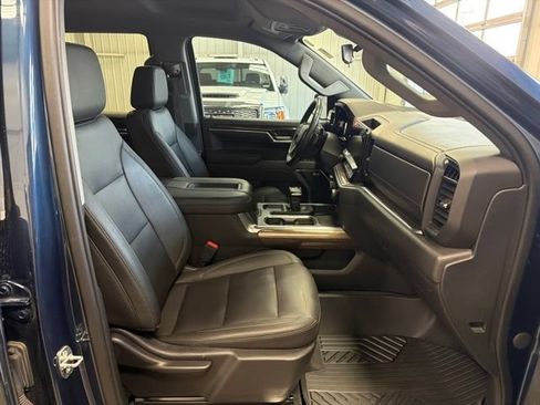 Used 2022 Chevrolet Silverado 1500 RST w/ Convenience Package II AWD/4WD image 25