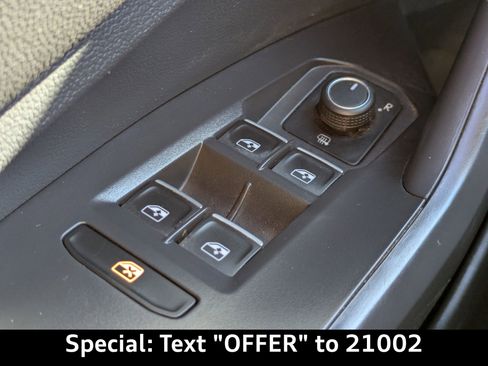 Used 2023 Volkswagen Jetta S image 23