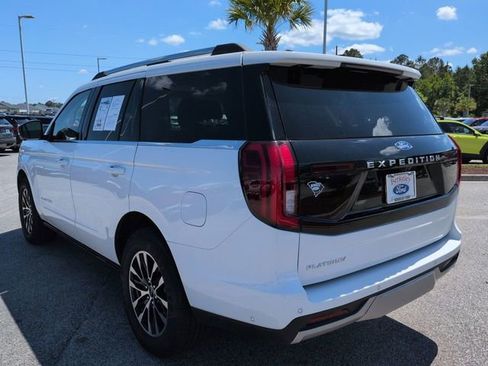 Used 2025 Ford Expedition Platinum AWD/4WD image 6