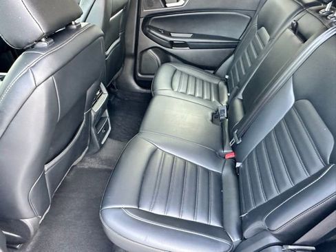 Used 2024 Ford Edge SEL image 7