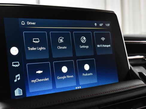 Used 2022 Chevrolet Tahoe RST w/ Luxury Package image 18