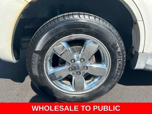 Used 2011 Ford Escape Limited w/ 302A Rapid Spec Order Code FWD image 31
