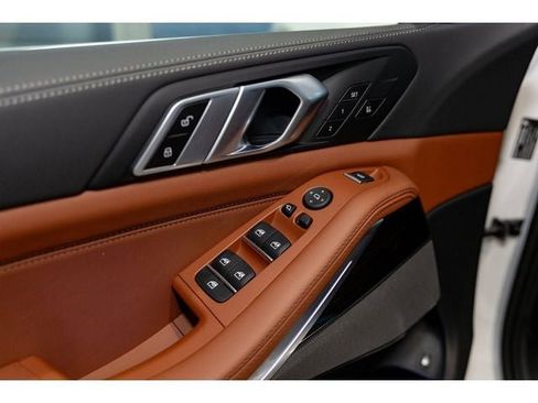 New 2026 BMW X5 xDrive50e image 49