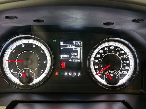 Used 2018 RAM 1500 Express w/ Express Value Package AWD/4WD image 28