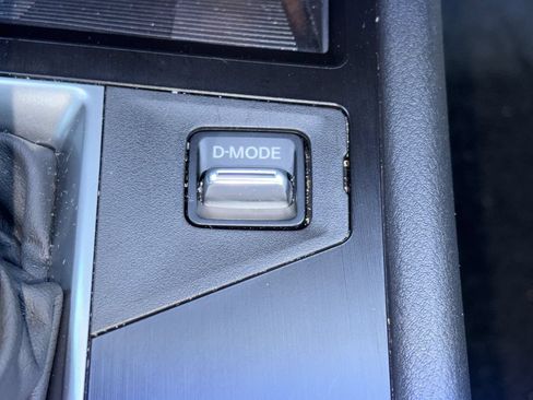 Used 2025 Nissan Kicks S FWD image 16