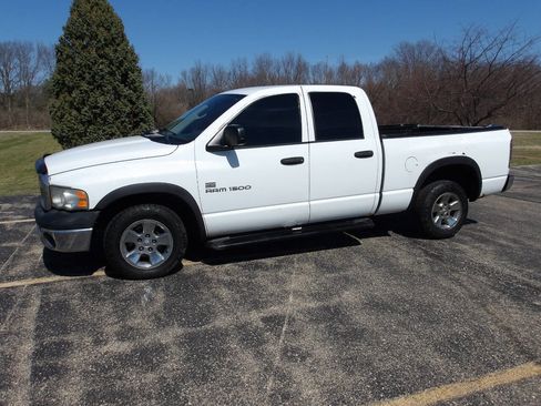 Used 2004 Dodge Ram 1500 Truck ST w/ Trailer Tow Group image 8
