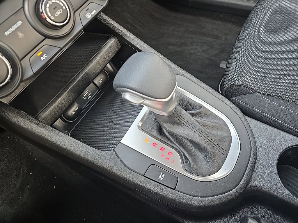 Used 2024 Kia Forte LXS w/ LXS Technology Package FWD image 37