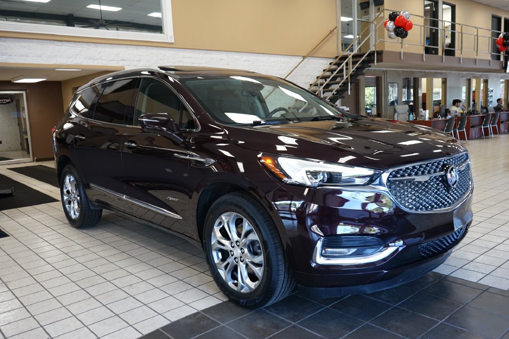 Used 2021 Buick Enclave Avenir w/ Avenir Technology Package AWD/4WD image 21