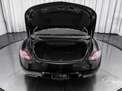 Used 2012 Mercedes-Benz SLS AMG Roadster image 19