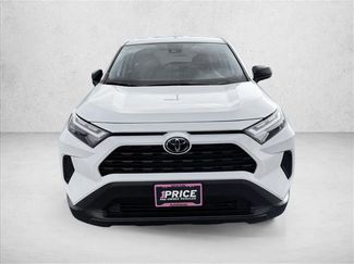Used 2024 Toyota RAV4 LE video 2