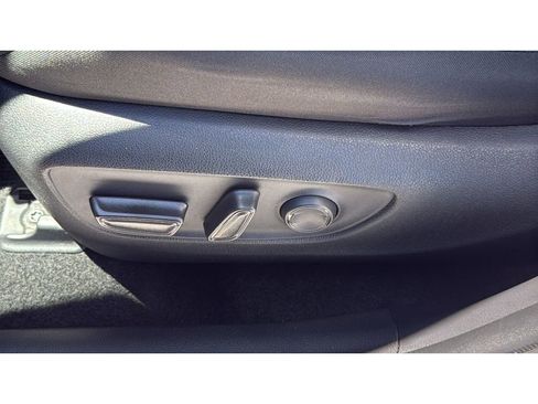 Certified 2024 Toyota RAV4 XLE AWD/4WD image 32
