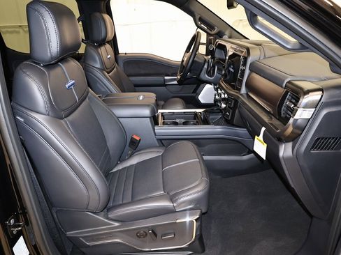 New 2026 Ford F250 Platinum image 16