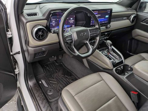 Used 2023 Chevrolet Colorado ZR2 w/ ZR2 Convenience Package III image 2