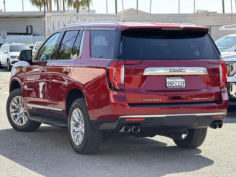 Used 2024 GMC Yukon Denali w/ Advanced Technology Package AWD/4WD image 6