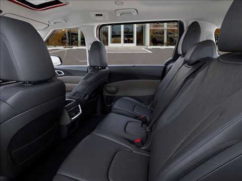 Used 2026 Kia Carnival SX FWD image 18