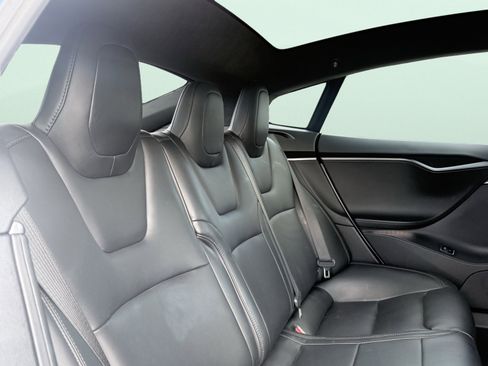 Used 2020 Tesla Model S Long Range image 26
