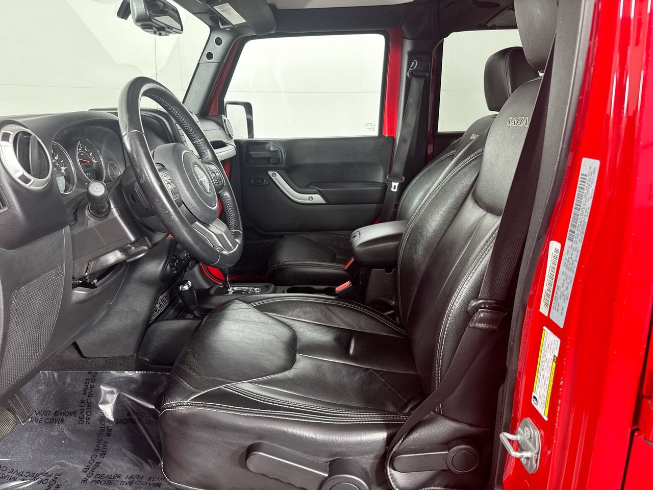 Used 2017 Jeep Wrangler Unlimited Sahara w/ Connectivity Group AWD/4WD image 24