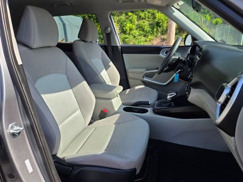 Used 2025 Kia Soul LX FWD image 21