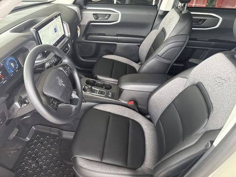 New 2025 Ford Bronco Sport Big Bend w/ Black Appearance Package image 21