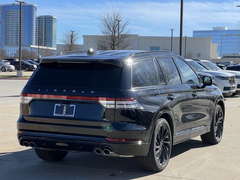 New 2026 Lincoln Aviator Reserve w/ Jet Appearance Package image 9