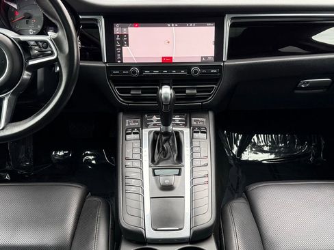 Used 2020 Porsche Macan S image 28