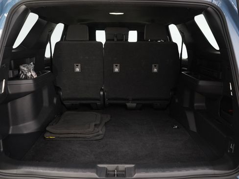 Used 2025 Toyota 4Runner TRD Off-Road image 9