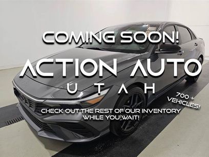 Used 2025 Hyundai Elantra Sport w/ Cargo Package