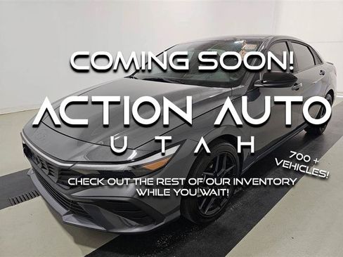 Used 2025 Hyundai Elantra Sport w/ Cargo Package FWD image 1