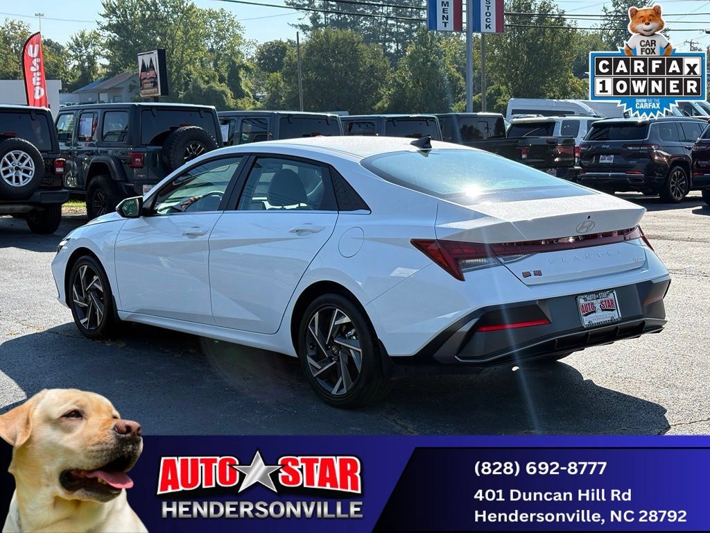 Used 2025 Hyundai Elantra Limited FWD image 5
