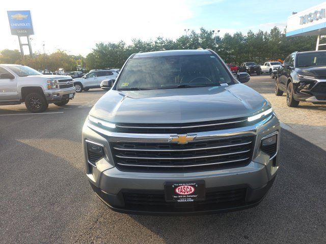 Used 2026 Chevrolet Traverse LT AWD/4WD image 8
