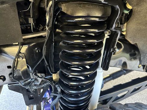 Used 2017 Ford F250 Lariat w/ Chrome Package image 56