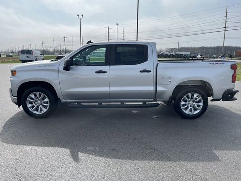 Used 2022 Chevrolet Silverado 1500 Custom AWD/4WD image 4