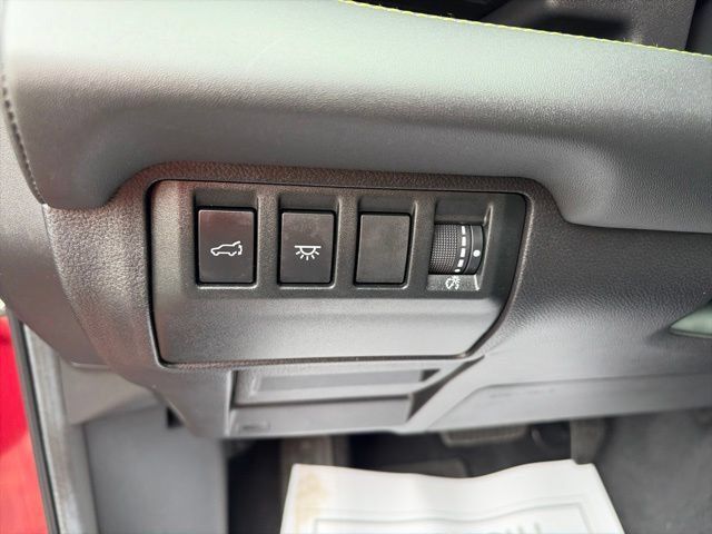 Used 2023 Subaru Ascent Onyx Edition AWD/4WD image 12