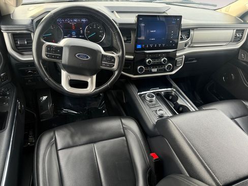 Certified 2024 Ford Expedition Max XLT image 15
