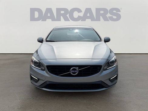 Used 2018 Volvo S60 T5 Dynamic w/ Vision Package FWD image 2