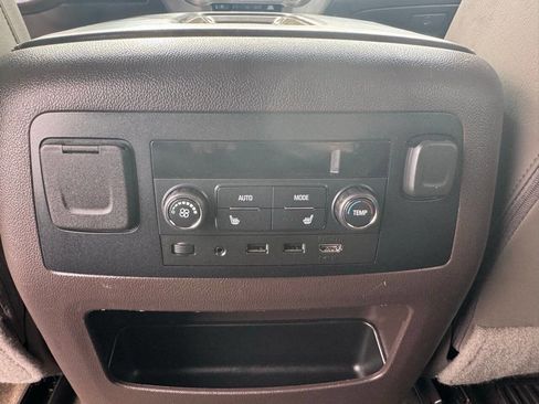 Used 2018 GMC Yukon Denali w/ Denali Ultimate Package image 34