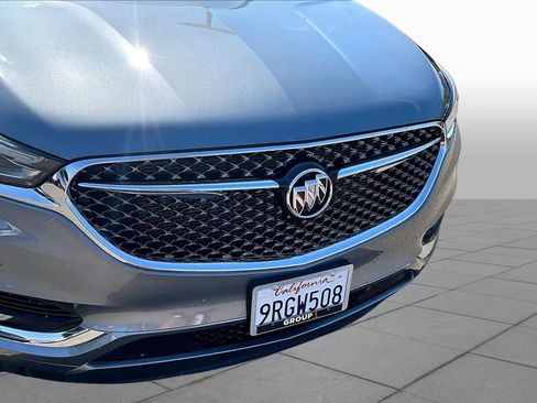 Used 2020 Buick Enclave Avenir w/ Avenir Technology Package FWD image 29