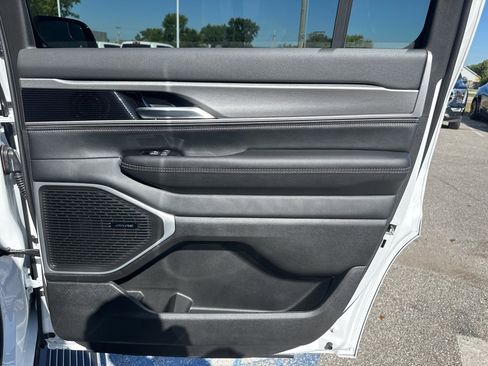 New 2025 Jeep Wagoneer Series II image 54