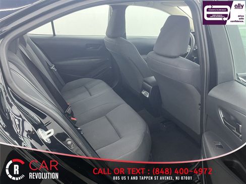 Used 2024 Toyota Corolla LE FWD image 43