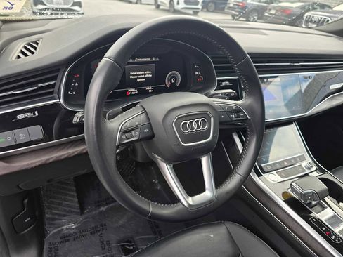 Used 2020 Audi Q8 Premium w/ Black Optic Package image 26