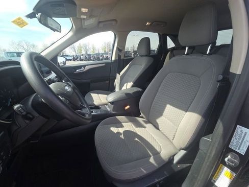 Used 2020 Ford Escape SE image 27